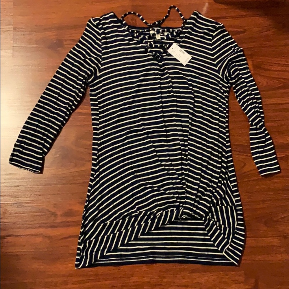Maurice’s 3/4 length shirt